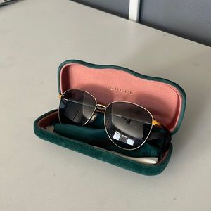 Gucci sunglasses